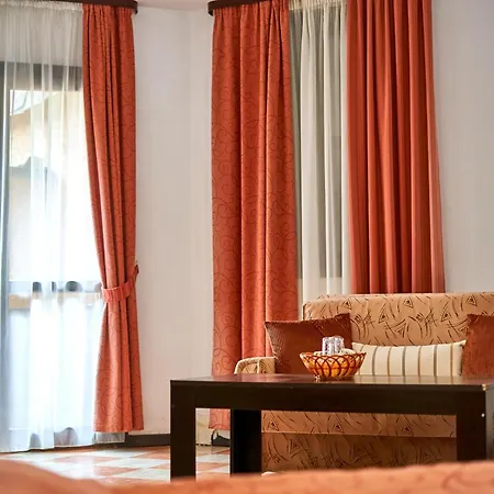 вълеви къщи * Chiflik (Lovech)